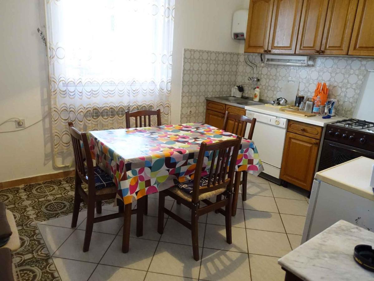Apartment In Omisalj - Insel Krk 39736 Экстерьер фото