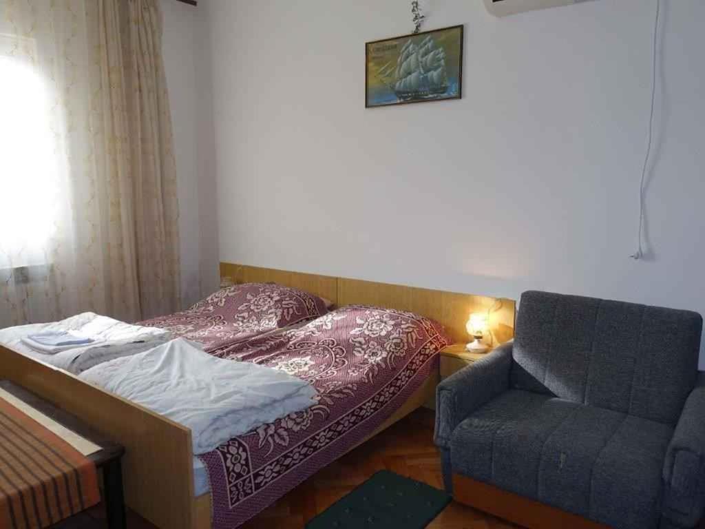 Apartment In Omisalj - Insel Krk 39736 Экстерьер фото